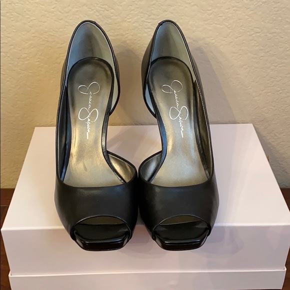 Jessica Simpson Black Heels - Picture 4 of 8